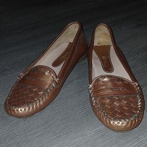 Vaneli Copper Leather Loafers  Sz 7.5  EUC